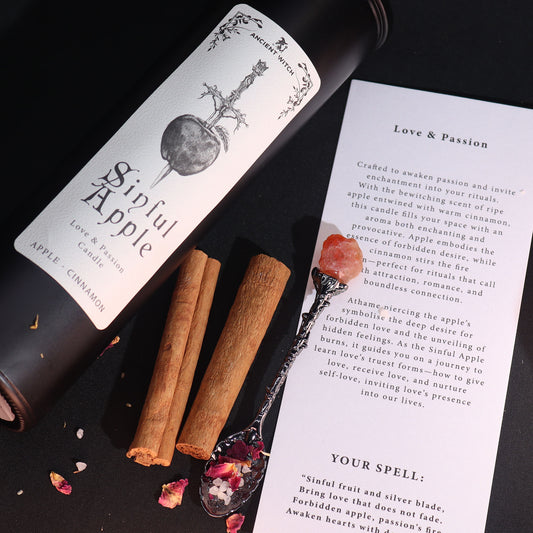 Bougies de Purification “Sorcière Ancestrale” – Pomme & Cannelle 🍎✨