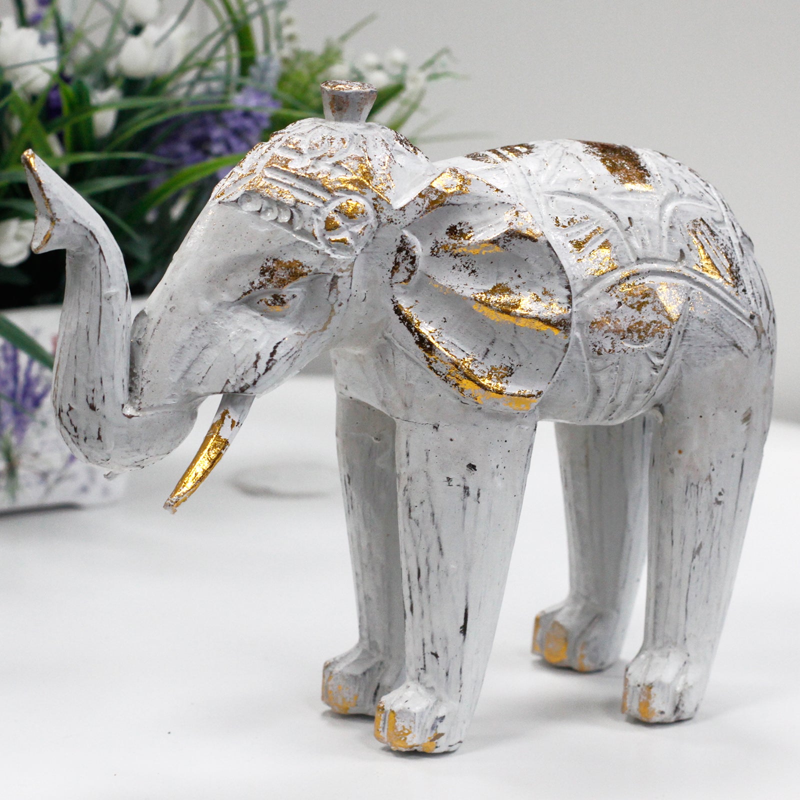 🐘 Éléphant Sacré en Bois Sculpté – Symbole de Protection et de Sagesse