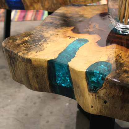Table Basse en bois de Tamarin et Résine 🌀 Bleu turquoise - Sur commande