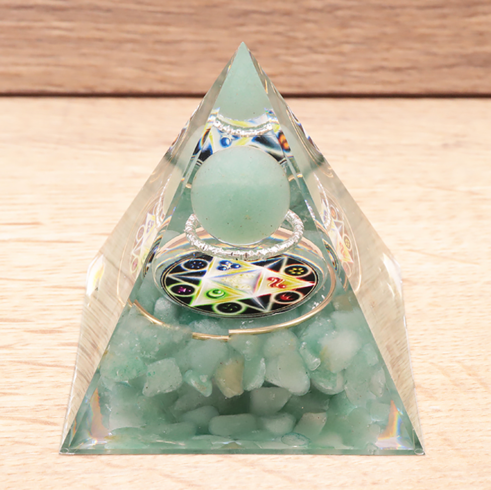 🌿 Orgonite Lotus – Métatron aventurine verte (60 mm)