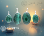 🌿 La Malachite – Pierre de Transformation & d’Harmonie