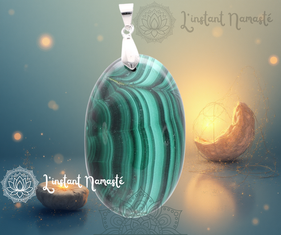 🌿 La Malachite – Pierre de Transformation & d’Harmonie