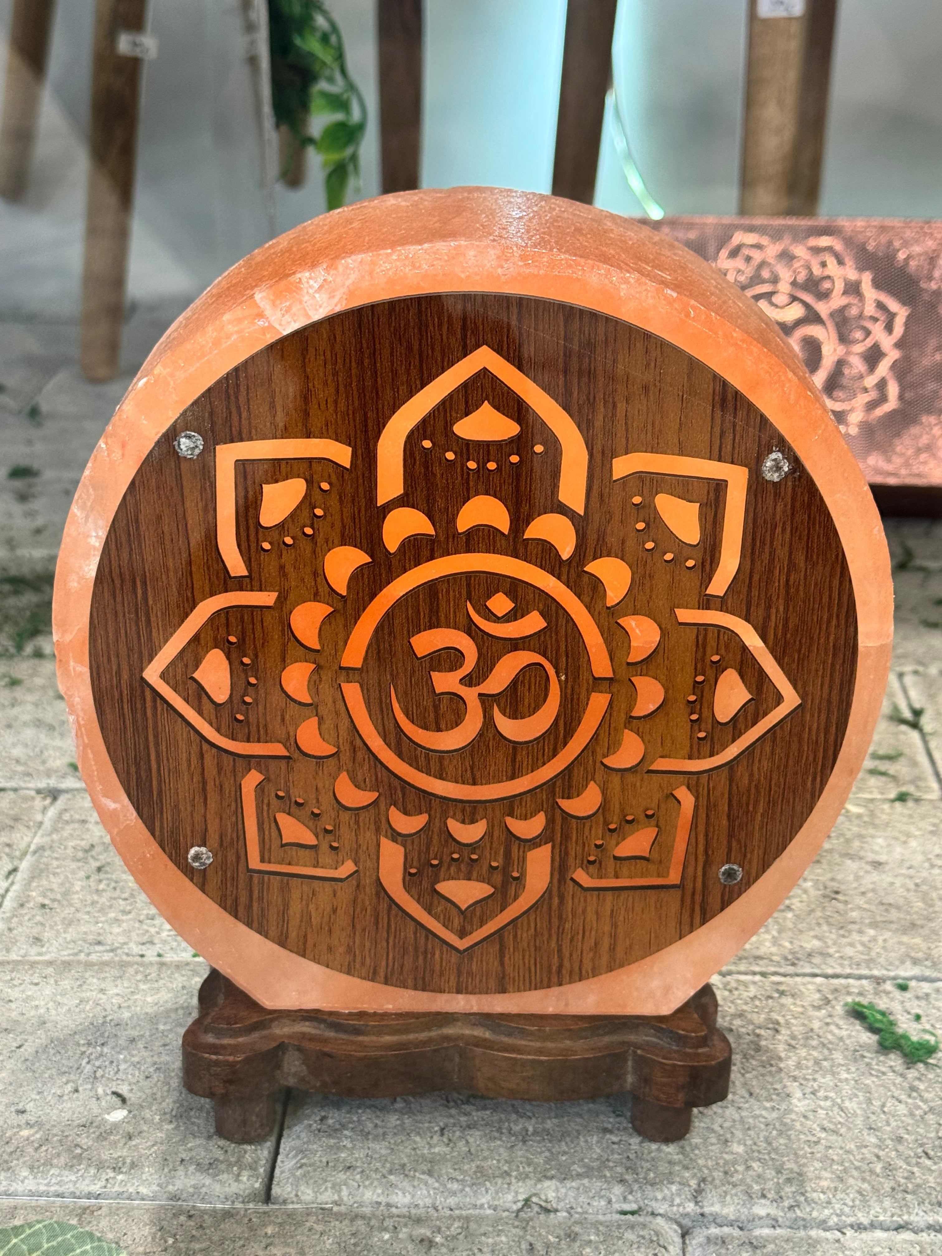 🕉️ Lampe de Sel Mandala Om – Paix Intérieure & Élévation