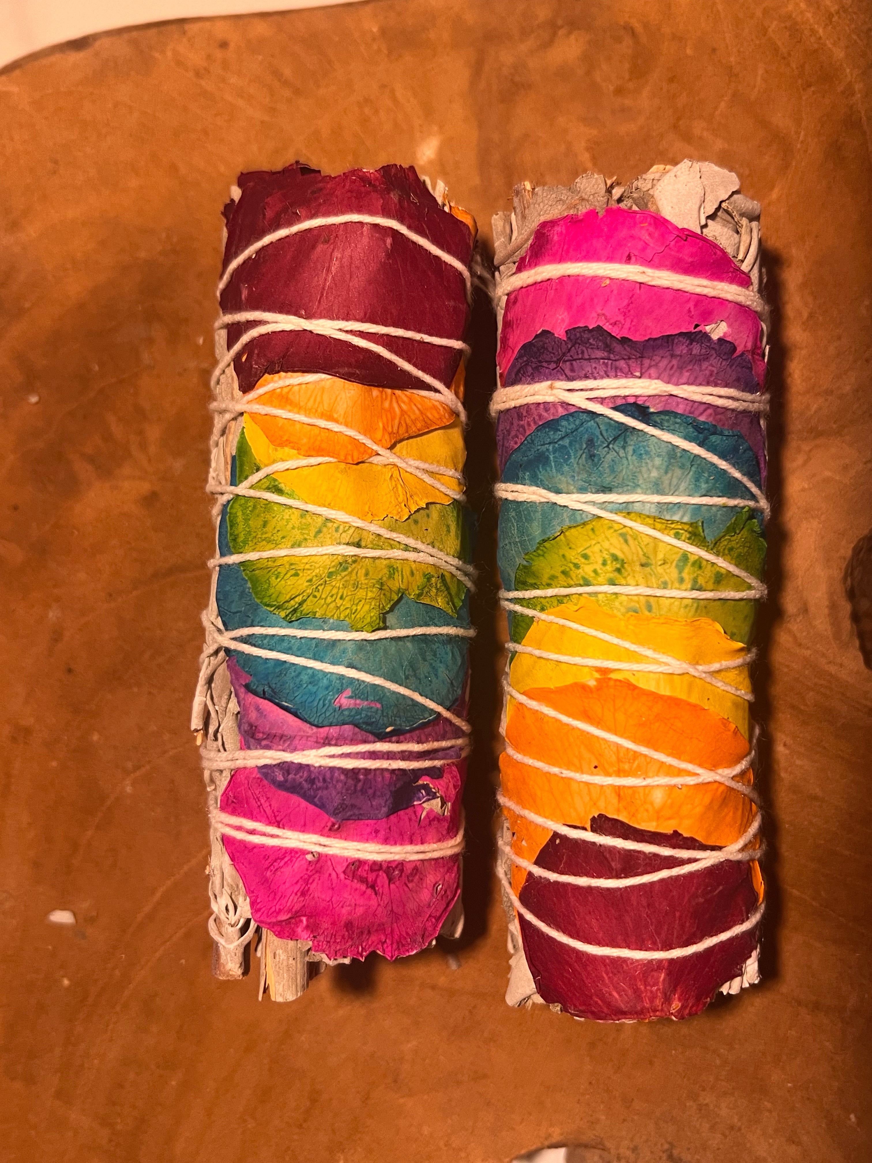 Bâton de Sauge Blanche 7 Chakras – 1 pièce (100 mm) 🌿