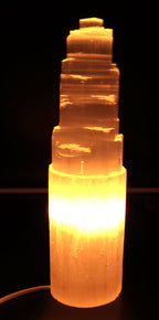 🌙 Lampe en Sélénite – Lumière Sacrée & Harmonie Intérieure ✨