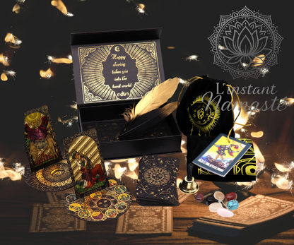 🌟 Tarot avec Feuille d’Or – Que la Magie Commence 🌟