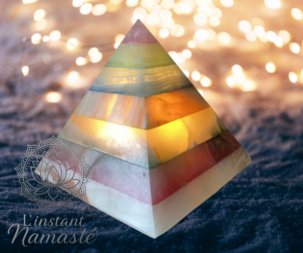 🔺 Lampe en Onyx Pyramide – 3 kg