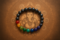 BRACELET BOULE 08MM 7 CHAKRAS + HÉMATITE , fond mandala / Ganesh / Chakras 