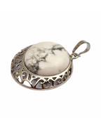 🌑 Pendentif Éclipse – Howlite